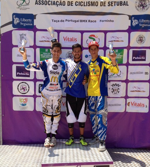 D�rio Piedade coroado vencedor da Ta�a