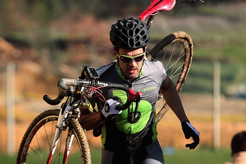 Mrio Costa e Sandra Santos campees nacionais de ciclocrosse