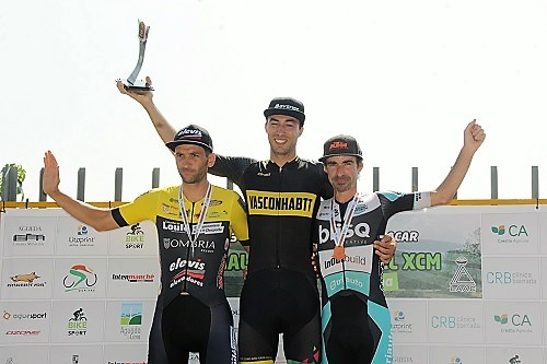 Renato Ferreira e Fl�via Lopes conquistam Ta�a de Maratona