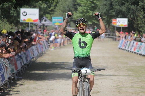 Ricardo Marinheiro e Raquel Queir�s campe�es nacionais de XCO