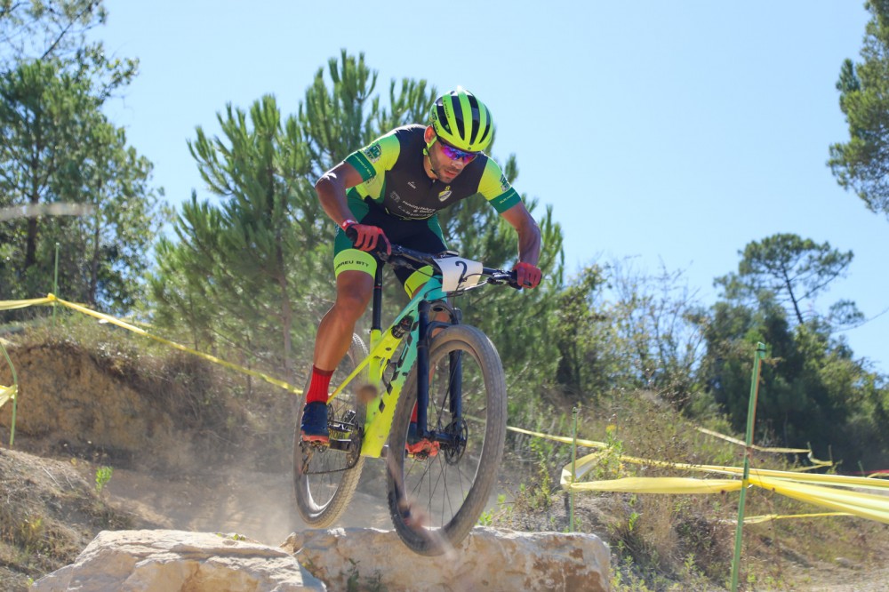 Roberto Ferreira e Raquel Queirs campees nacionais de XCE