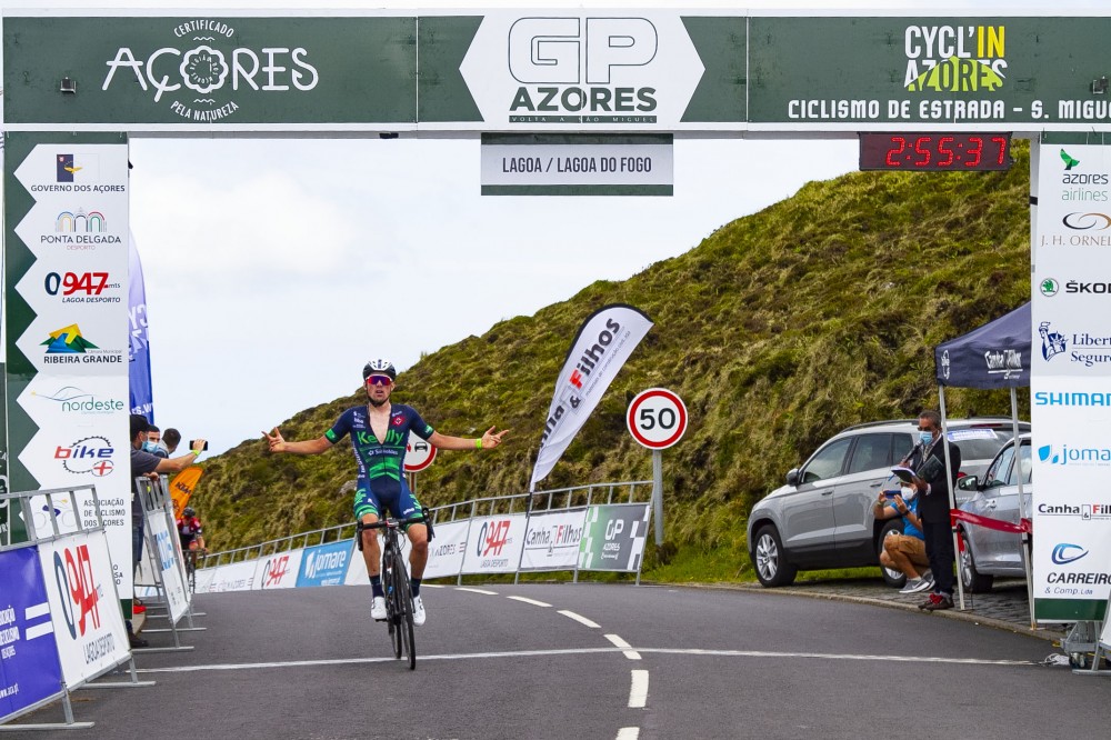 Pedro Miguel Lopes conquista o Grande Prémio dos Açores com vitória na Lagoa do Fogo