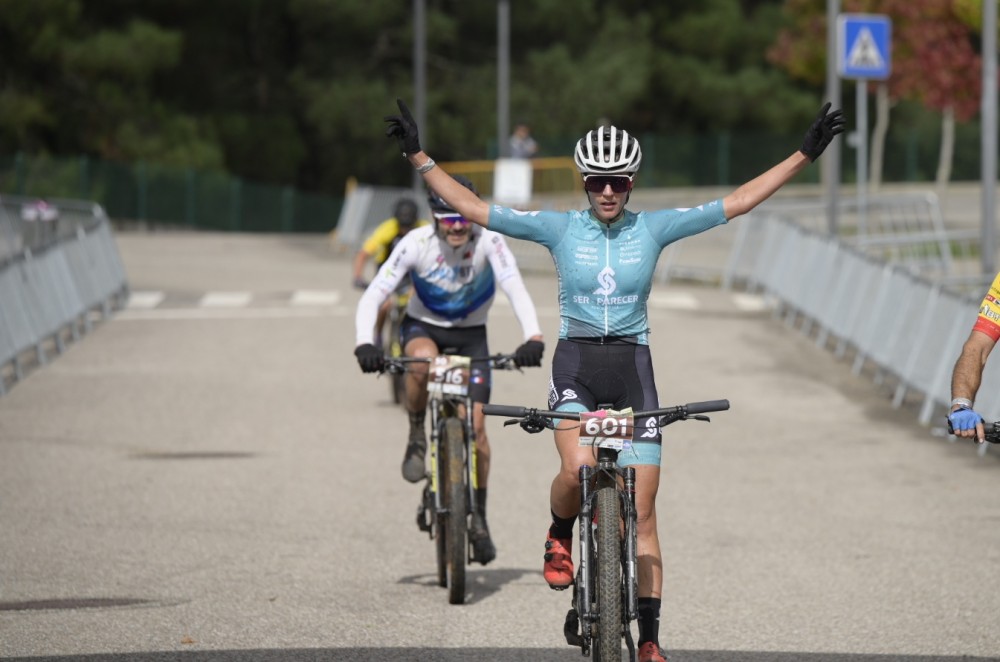 Ana Antunes e Roberto Ferreira lideram em Melgaço