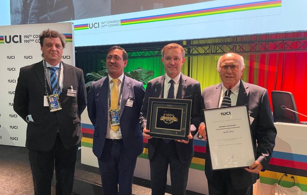 Artur Lopes Membro Honorário do Comité Diretor da UCI