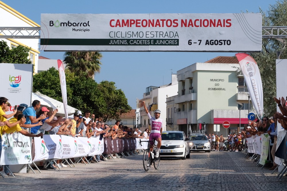 Antnio Morgado conquista ttulo nacional de fundo com prestao demolidora