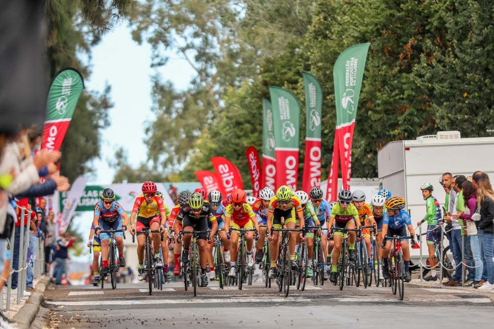 A festa do ciclismo jovem  em Almeirim 