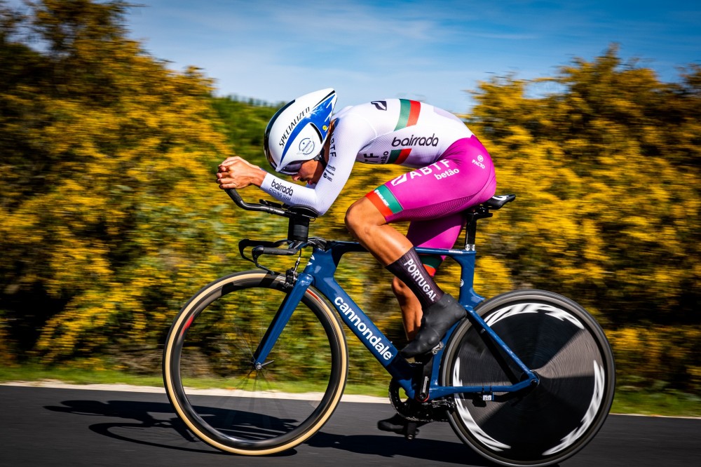 Ant�nio Morgado soma e segue