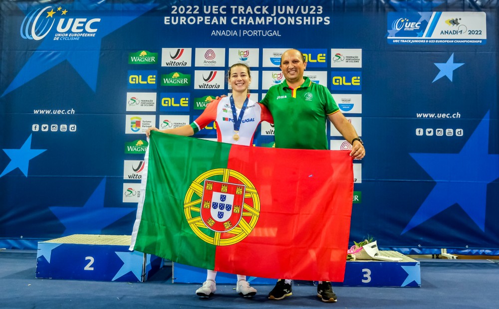 Daniela Campos conquista medalha de bronze em scratch