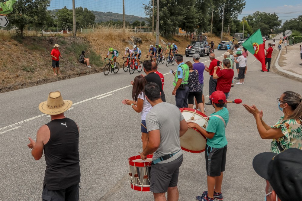 Nova subida dá maior esperança aos trepadores na Volta