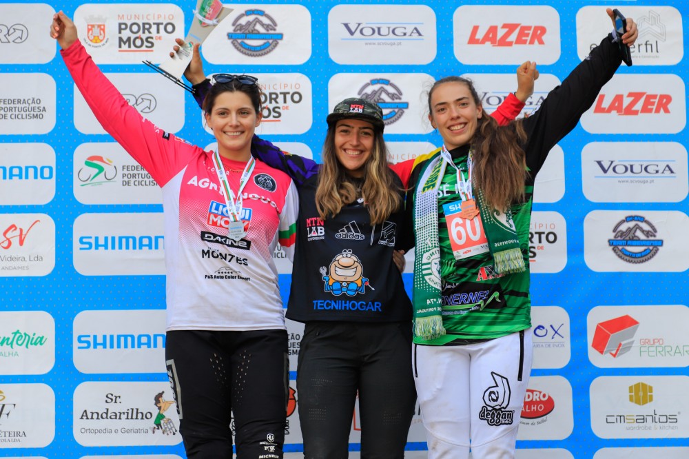 Gonalo Bandeira e Zoe Zamora conquistam a Taa de Portugal de Downhill