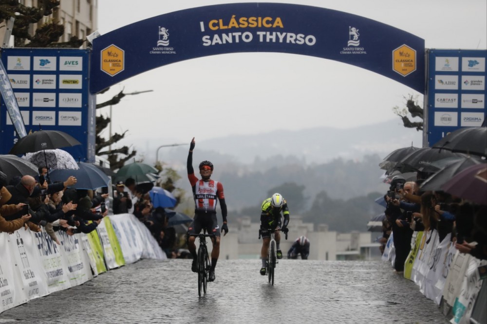 Tomas Contte conquista a primeira edio da Clssica de Santo Thyrso
