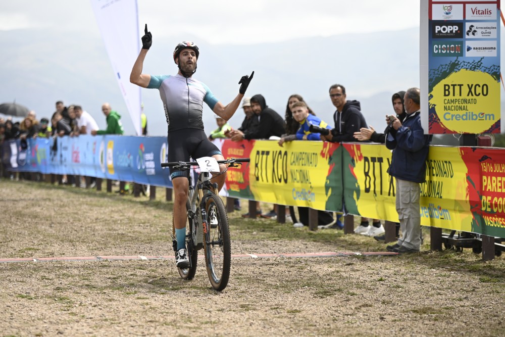 Mrio Costa e Raquel Queirs sagram-se campees nacionais de XCC