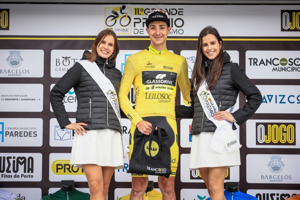 Mauricio Moreira vence etapa e refora estatuto
