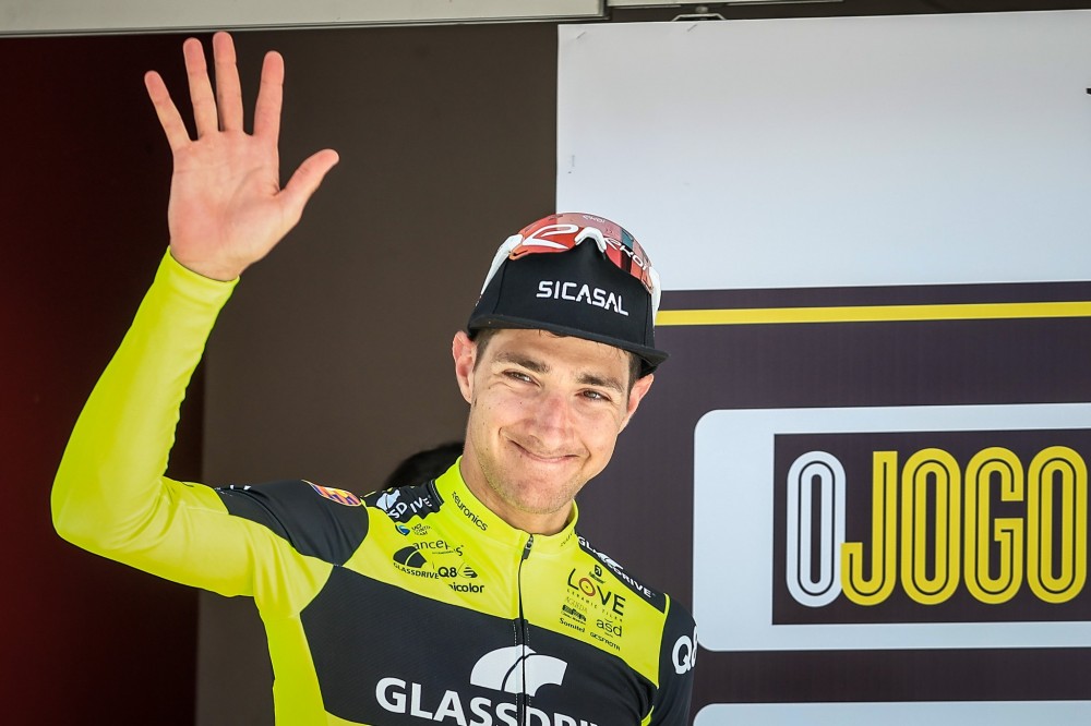 Joo Matias ganha etapa na coroao de Mauricio Moreira