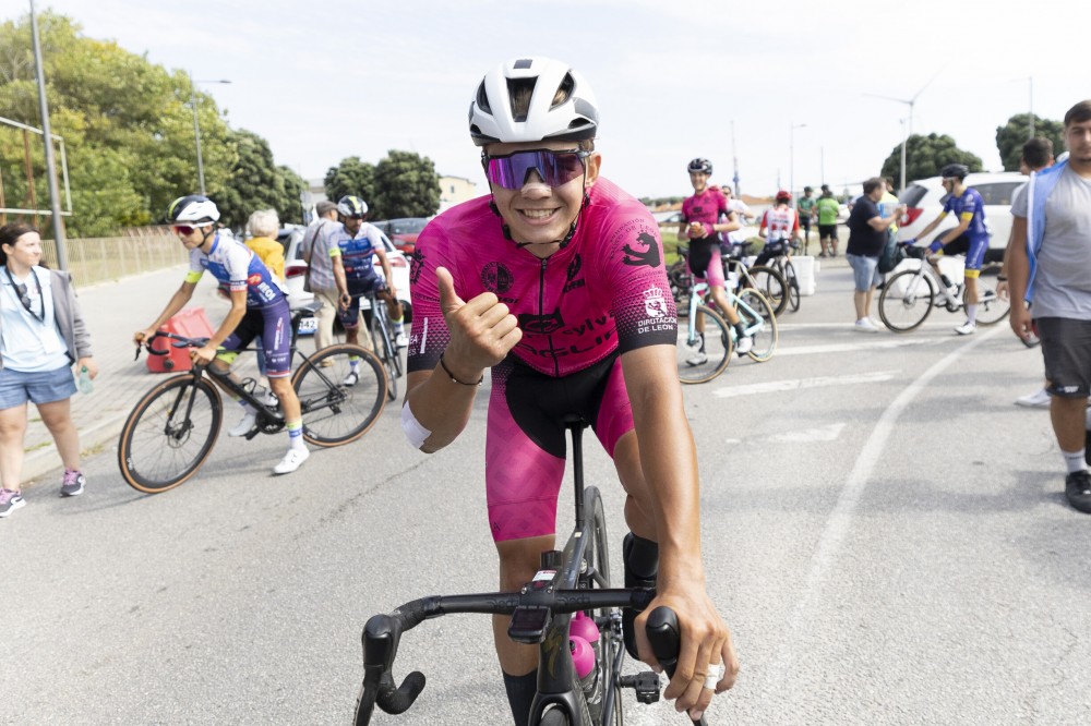 Grigorii Skorniakov impõe-se ao sprint em Viana do Castelo