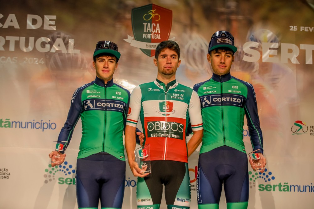 Jo�o Silva festeja na Sert� e assume lideran�a da Ta�a de Portugal de Esperan�as