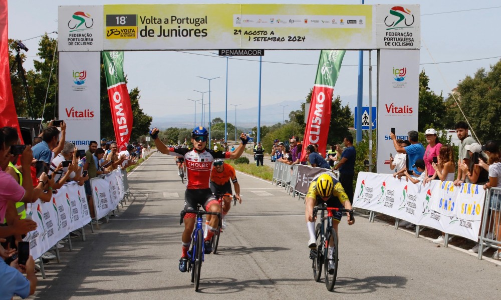 Sprint em fuga d vitria a Victor Herbreteau