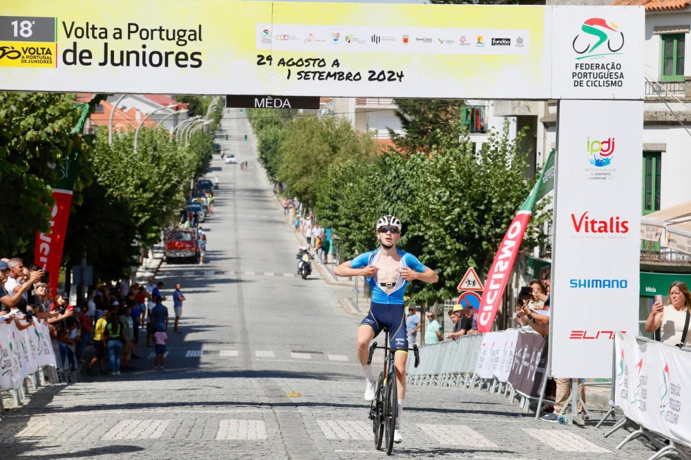 Jurgen Zomermaand vence etapa e distancia-se da concorrncia