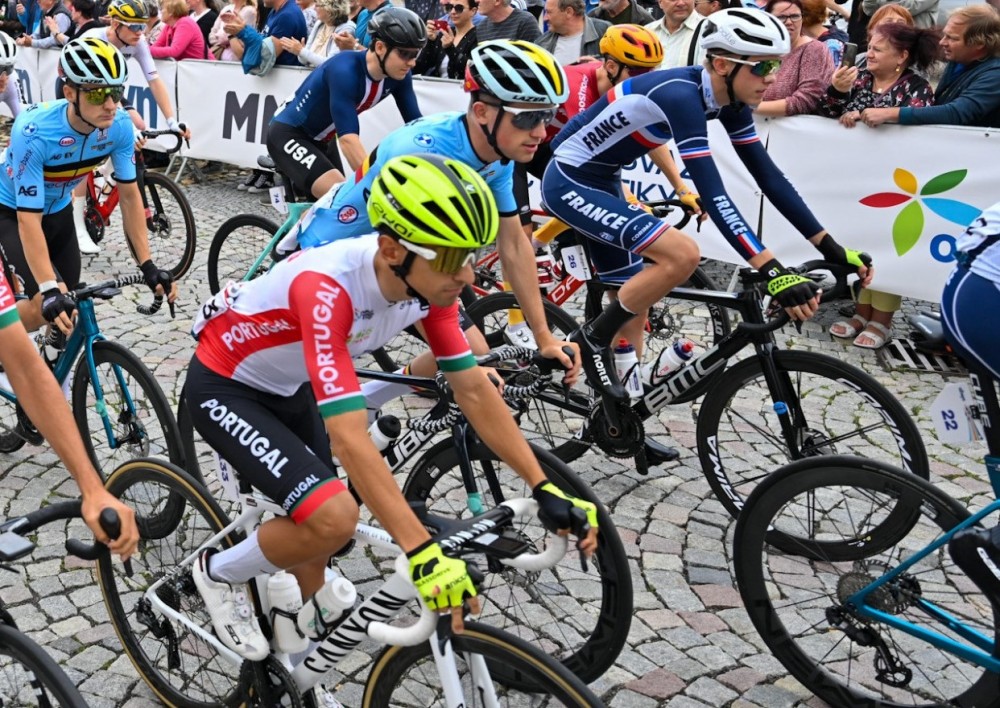 Duarte Domingues e Alexandre Montez resistem � tormenta