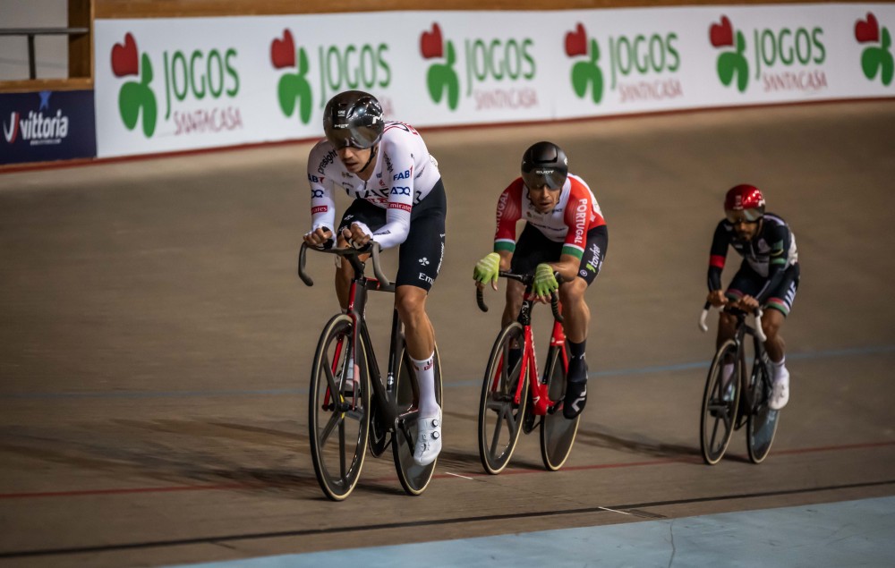 Ivo Oliveira e Maria Martins superiores no omnium