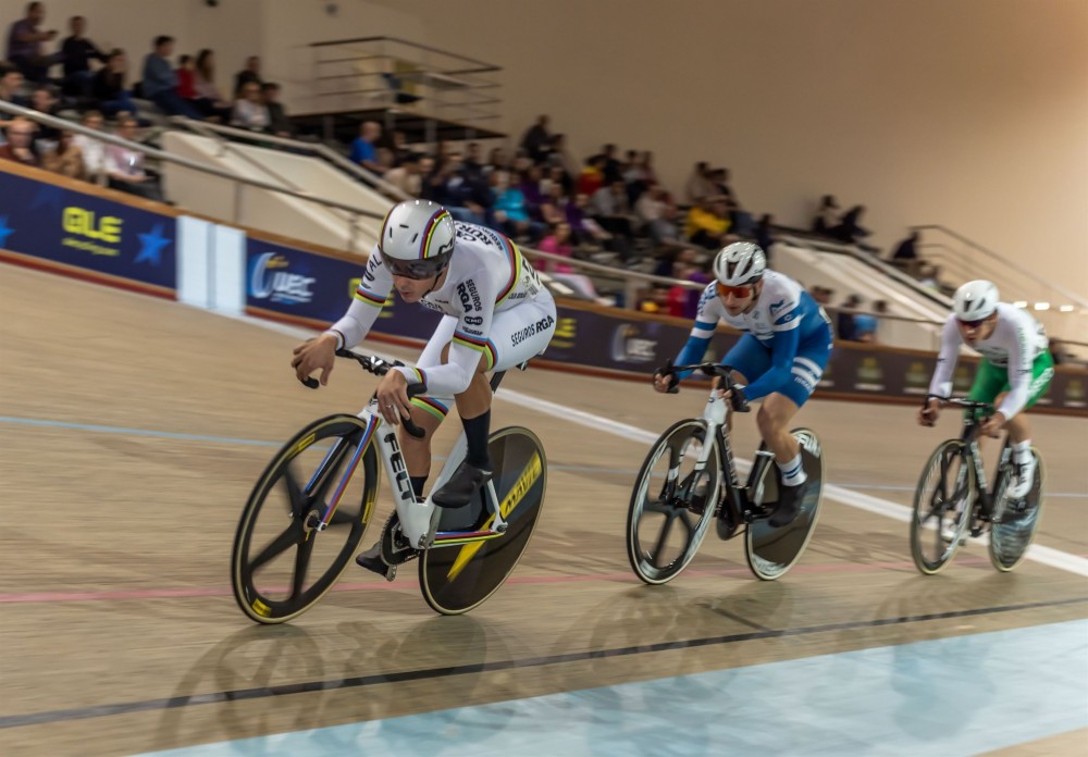 Fim de semana de ciclismo internacional no Velódromo Nacional