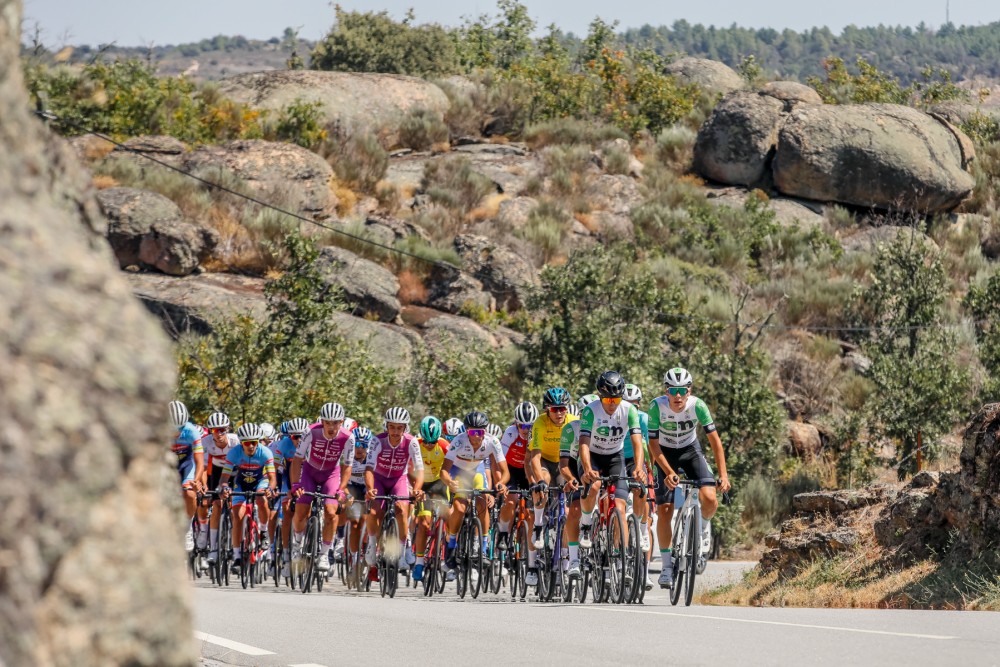 Volta a Portugal de Juniores na estrada de quinta a domingo