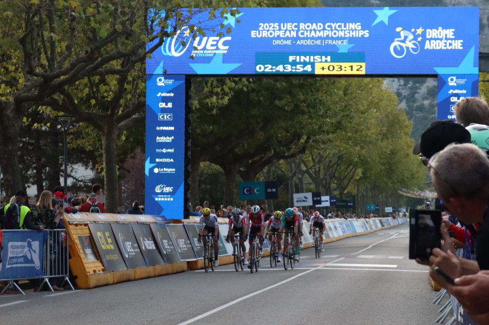 Juniores em bom plano no Campeonato da Europa