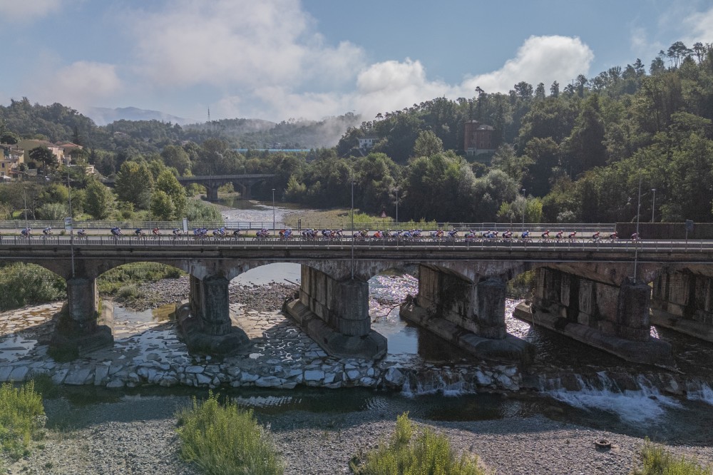 Gonalo Costa sobe na geral em dia de dose dupla no Giro della Lunigiana