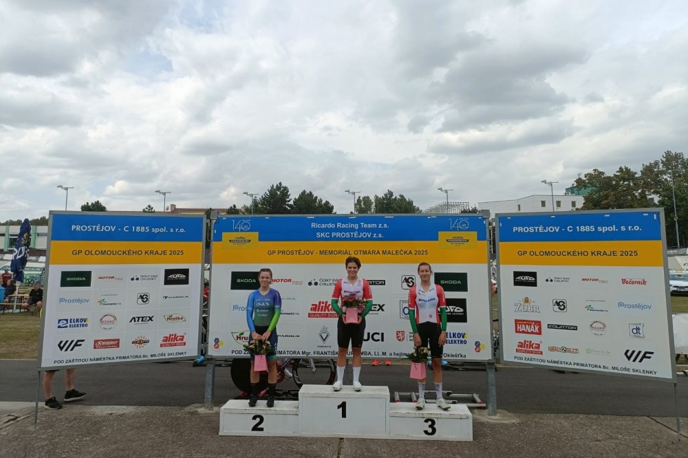 Maria Martins e Daniela Campos brilham na Chquia em busca de pontos para o Mundial de Pista