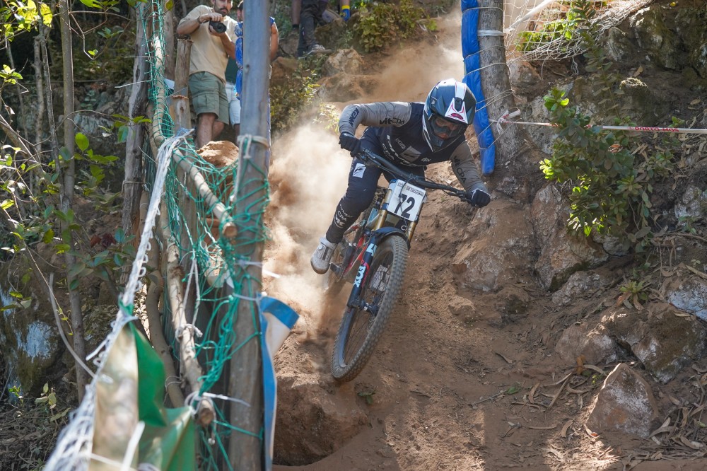 lvaro Pestana e Zoe Zamora conquistam a Taa de Portugal de Downhill