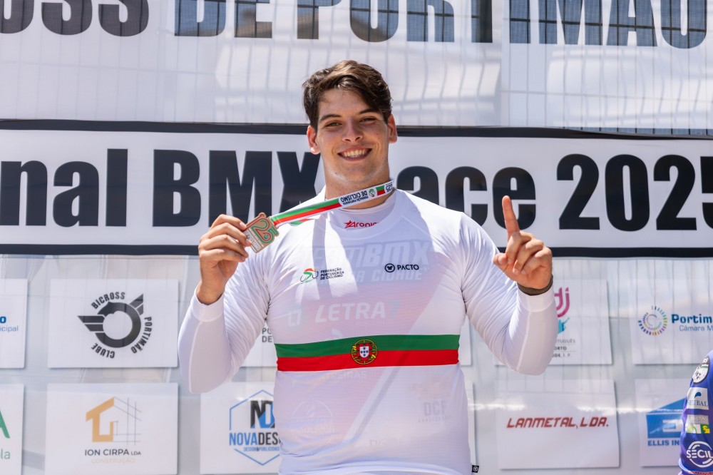 Renato Silva e Ambre Beato conquistam ttulos nacionais de BMX Race