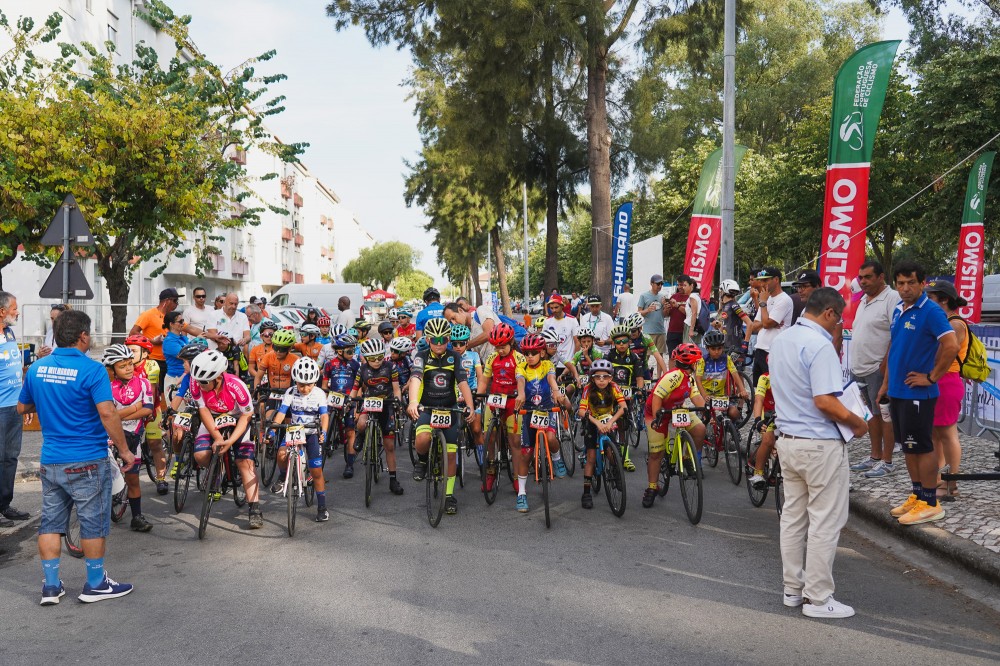 Encontro Nacional de Escolas voltou a fazer a festa do ciclismo jovem em Almeirim