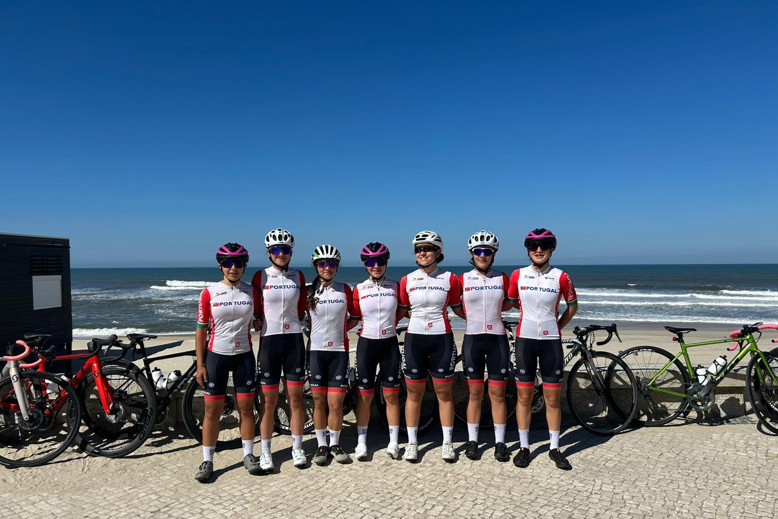 Est�gio da Sele��o Sub-17 Feminina prepara fim de semana de Ta�a de Espanha