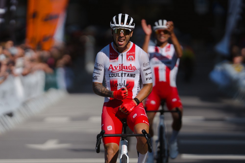 Tivani vence XXIX Cl�ssica da Primavera