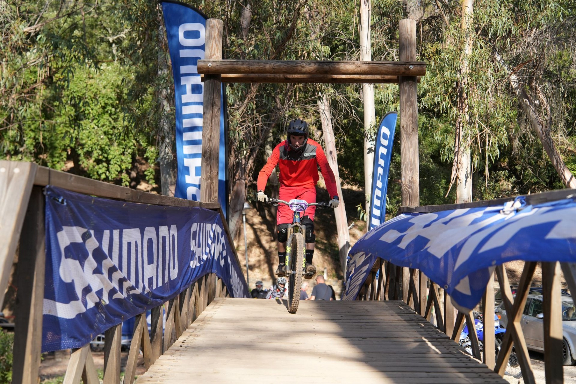 Enduro e ciclismo de forma��o marcam o fim de semana 
