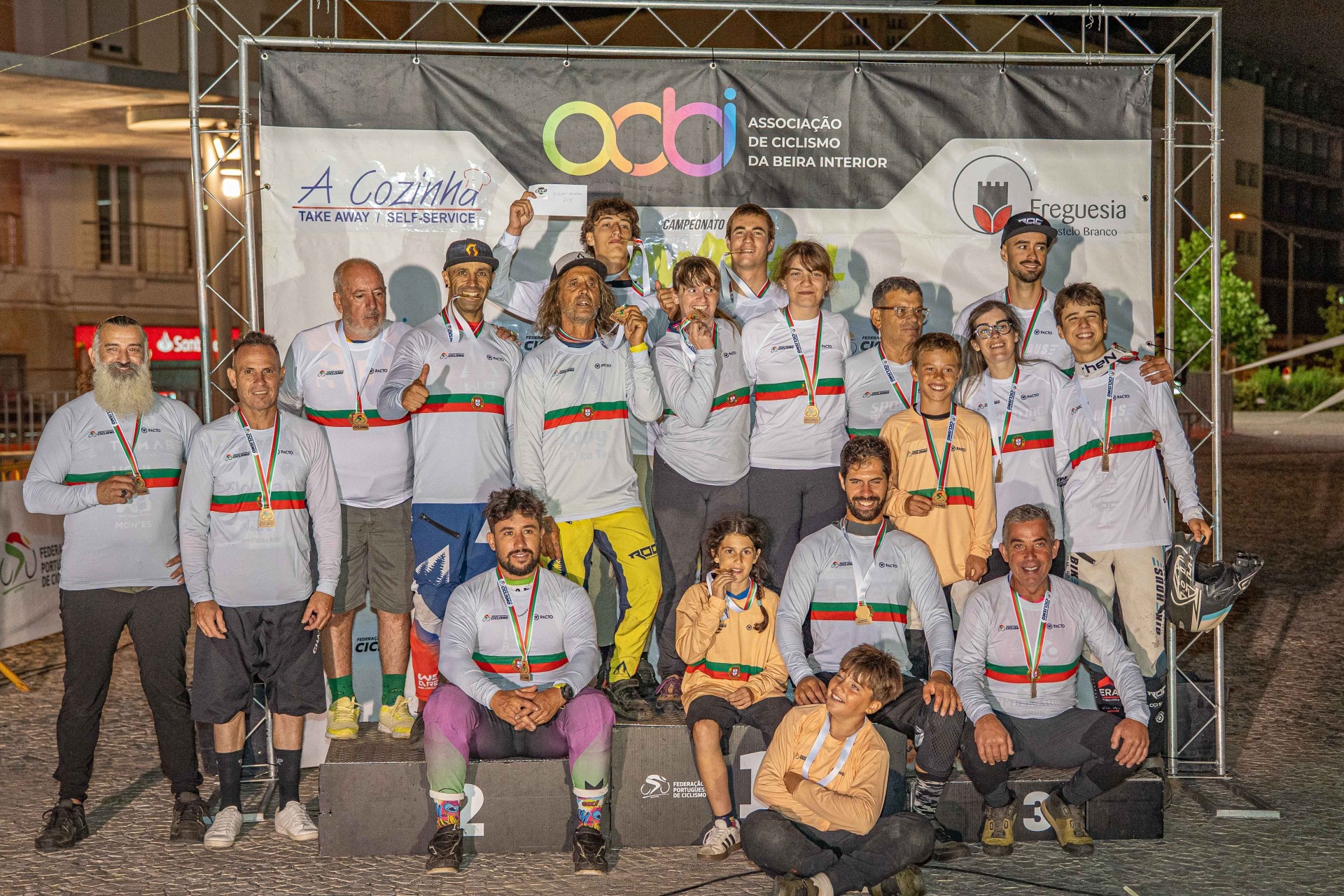 Filipe Silva e Ana Barbosa conquistam os t�tulos nacionais de Downhill Urbano em Castelo Branco