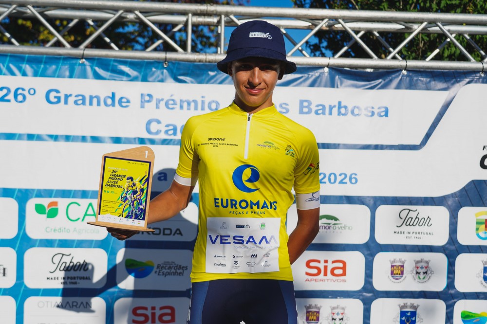 Gabriel Varela triunfa em �gueda e � o novo Camisola Amarela do GP Alves Barbosa