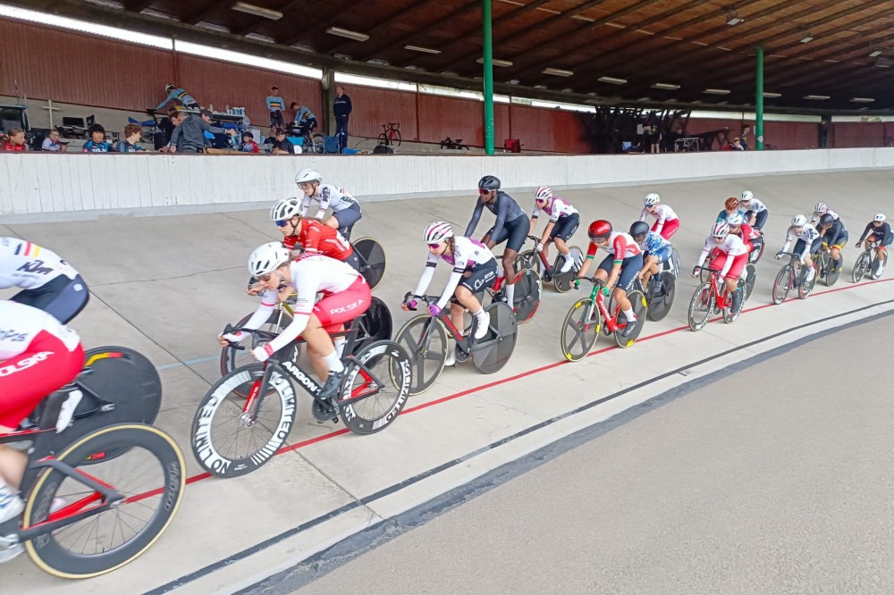 Sele��o Nacional de Pista encerra fim de semana de competi��o na Ch�quia