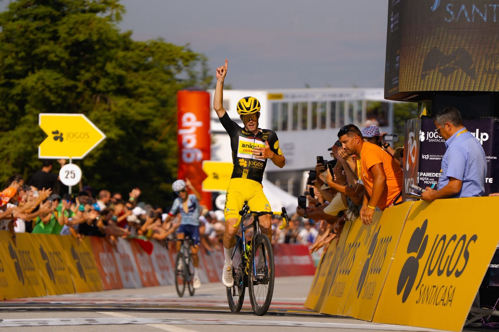 Gu�rin vence na Senhora da Gra�a em dia de homenagem a Finlay Tarling