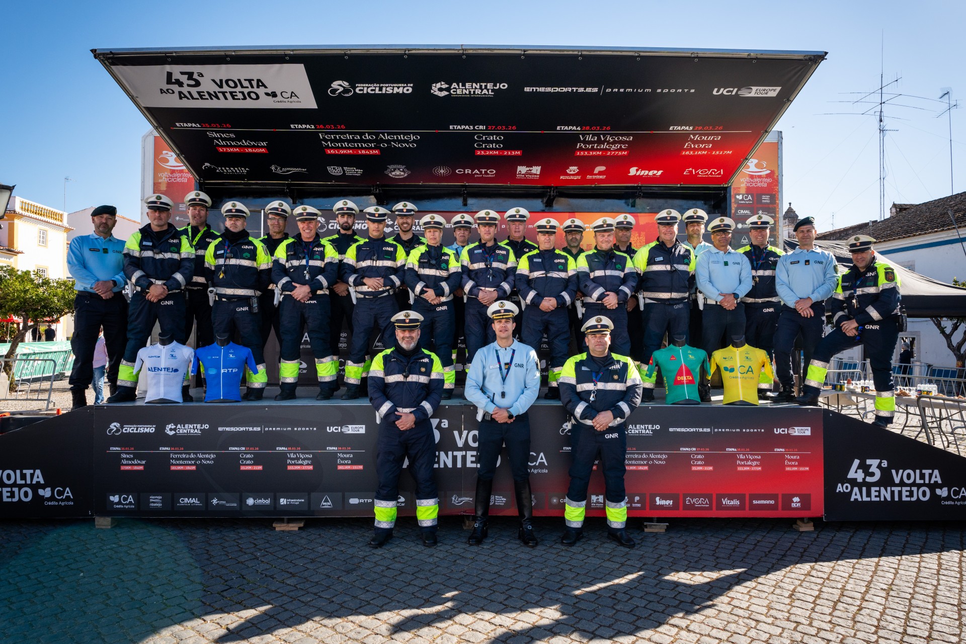 Federa��o Portuguesa de Ciclismo atribuiu t�tulo de S�cio Honor�rio � GNR