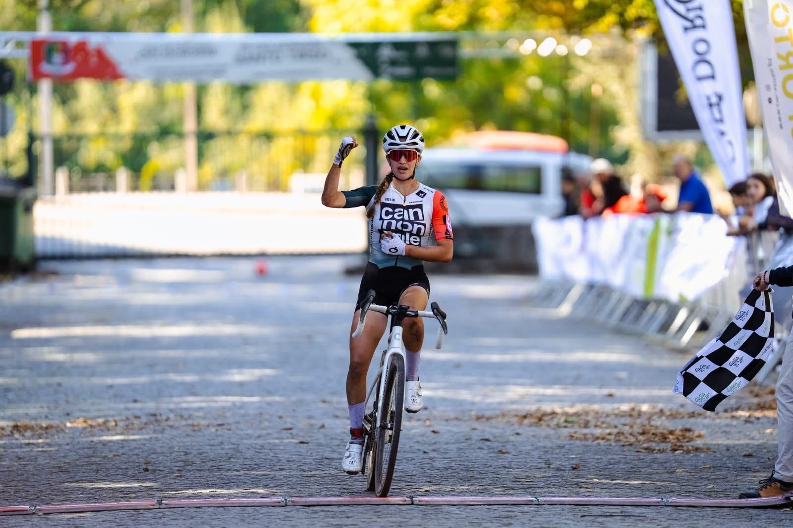 Ana Santos e Raul Mira triunfam na Ta�a de Portugal de Ciclocrosse de Santo Tirso