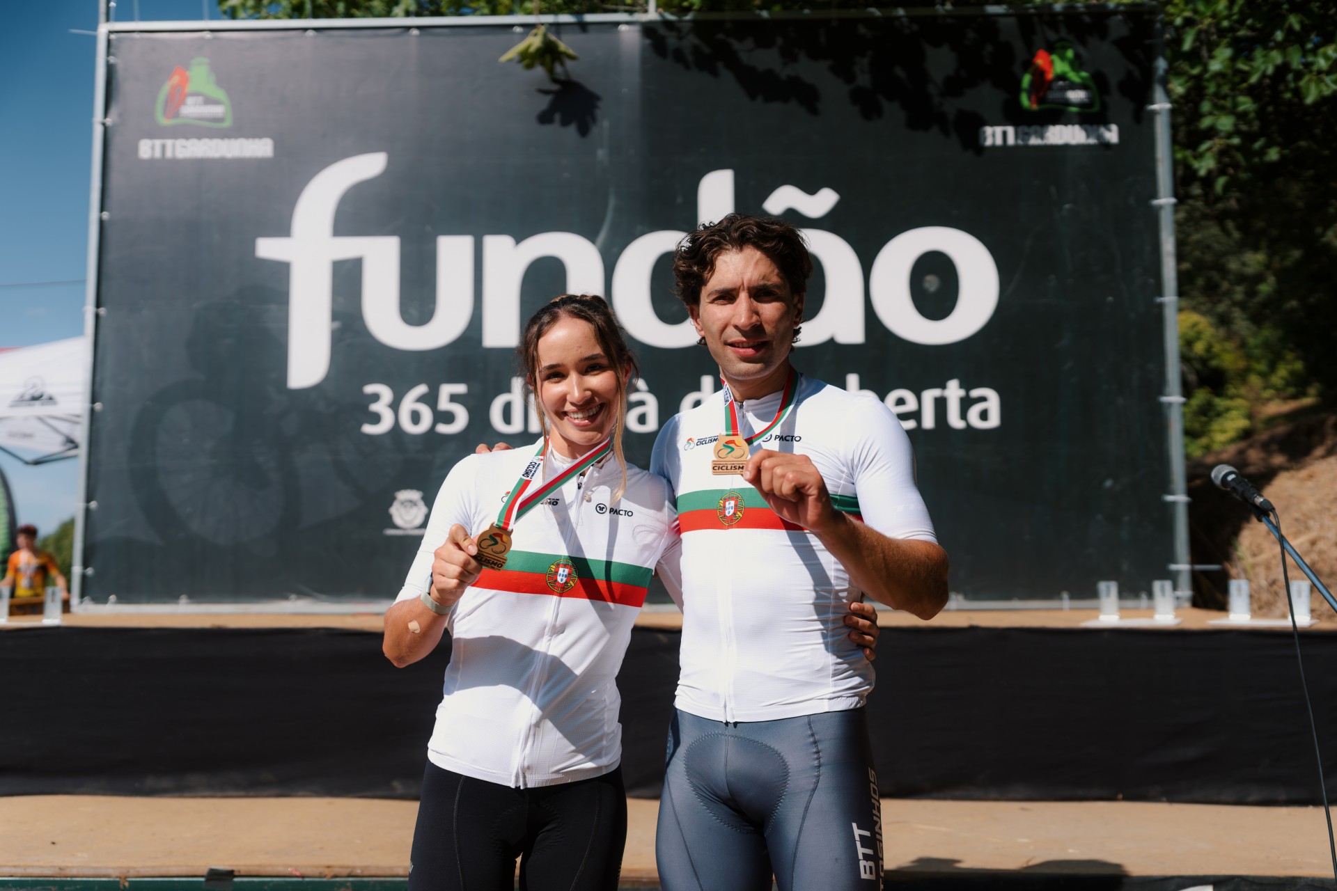 Ana Santos e Ricardo Marinheiro festejam dobradinha no Campeonato Nacional de XCO