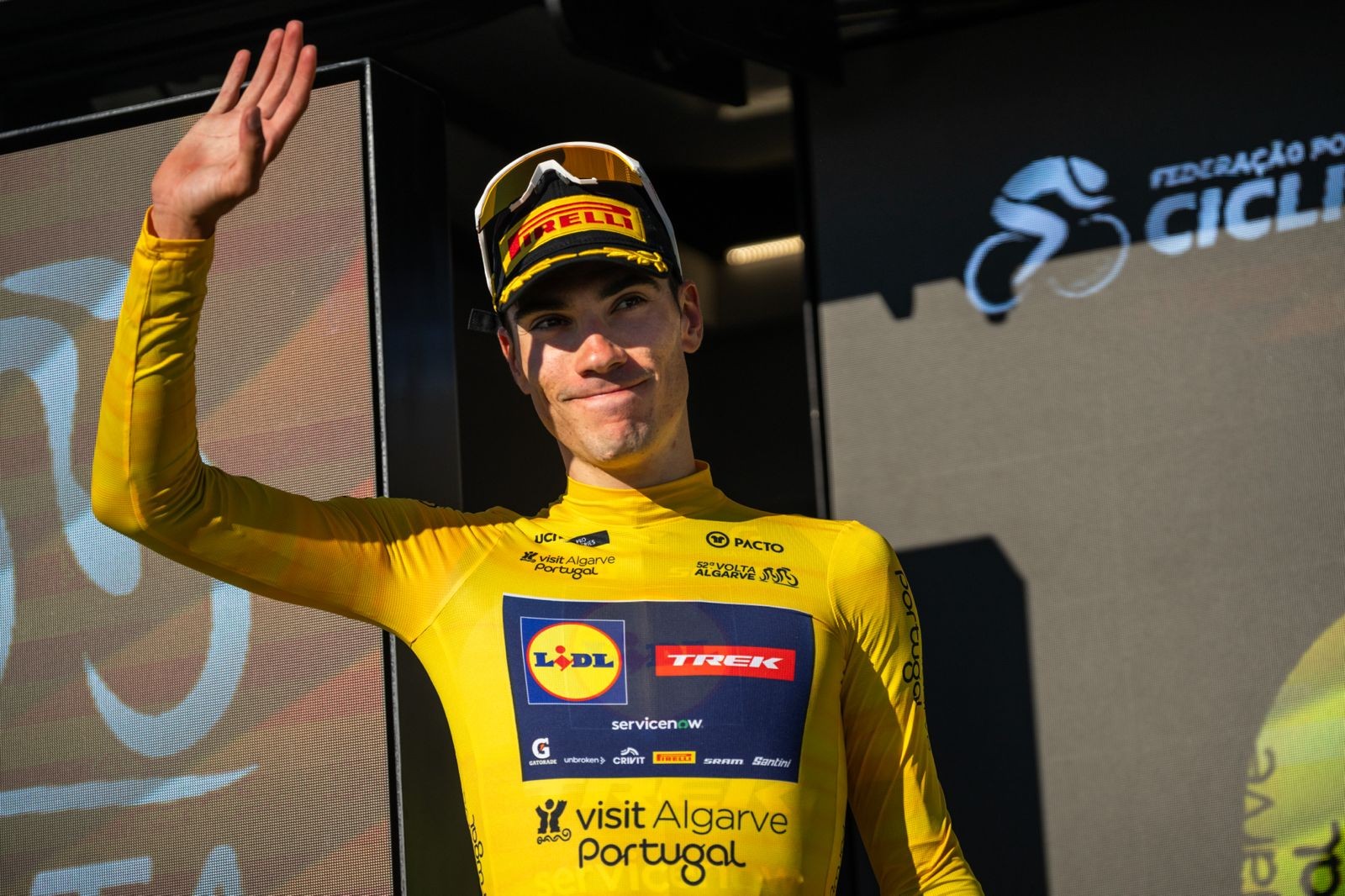 Juan Ayuso vence no Malh�o e conquista a 52.� Volta ao Algarve