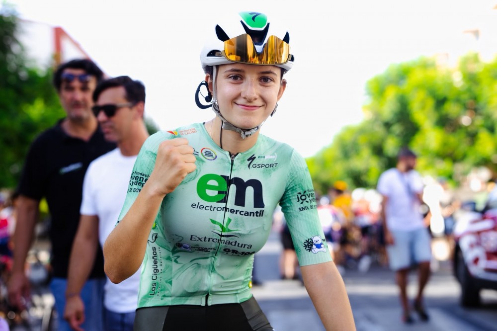 Ana Lospitao festeja em Salvaterra de Magos e Vega Iglesias segura lideran�a da Volta Feminina Sub-19
