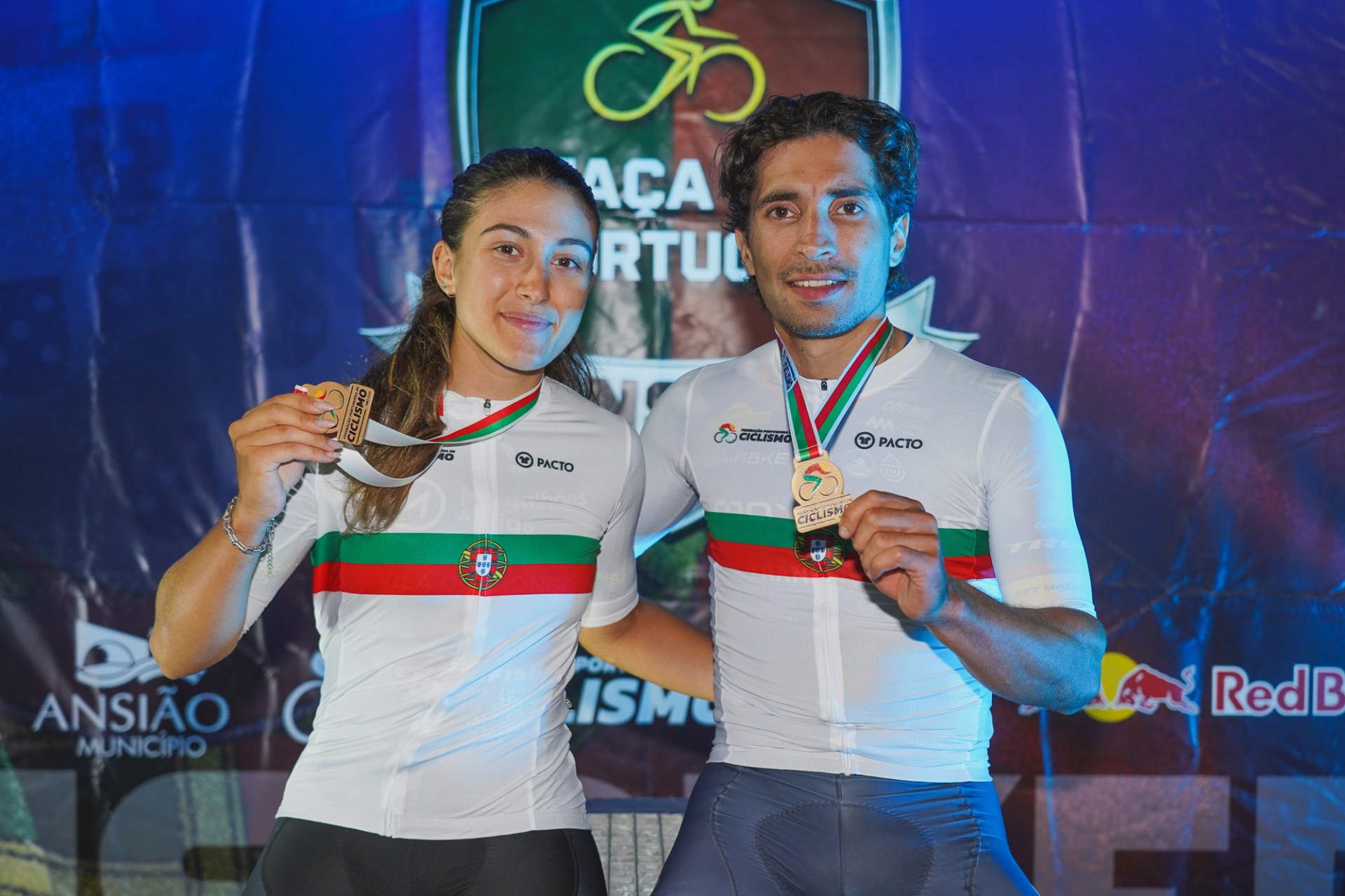 Ricardo Marinheiro e Beatriz Guerra conquistam t�tulos de Elite no Campeonato Nacional de XCE