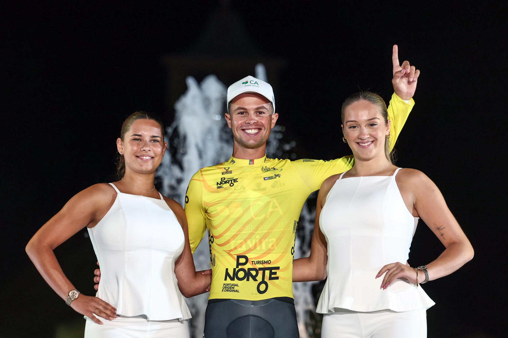 Miguel Salgueiro vence pr�logo noturno e � o primeiro l�der do GP Douro Internacional
